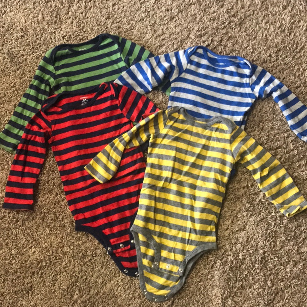 Carter’s 4 pack Long Sleeve Onesies
